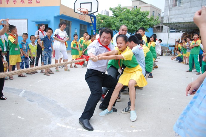 天涌科技、招商證券與建新小學(xué)共慶六一
